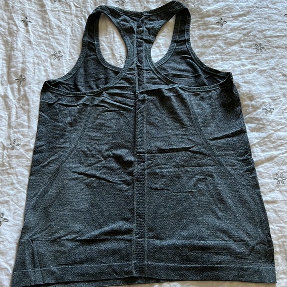 Lululemon racer back tank top - Picture 2 of 2
